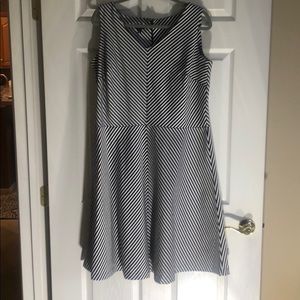 Talbots 1x Navy/White Stripes Sleeveless Dress.NWT